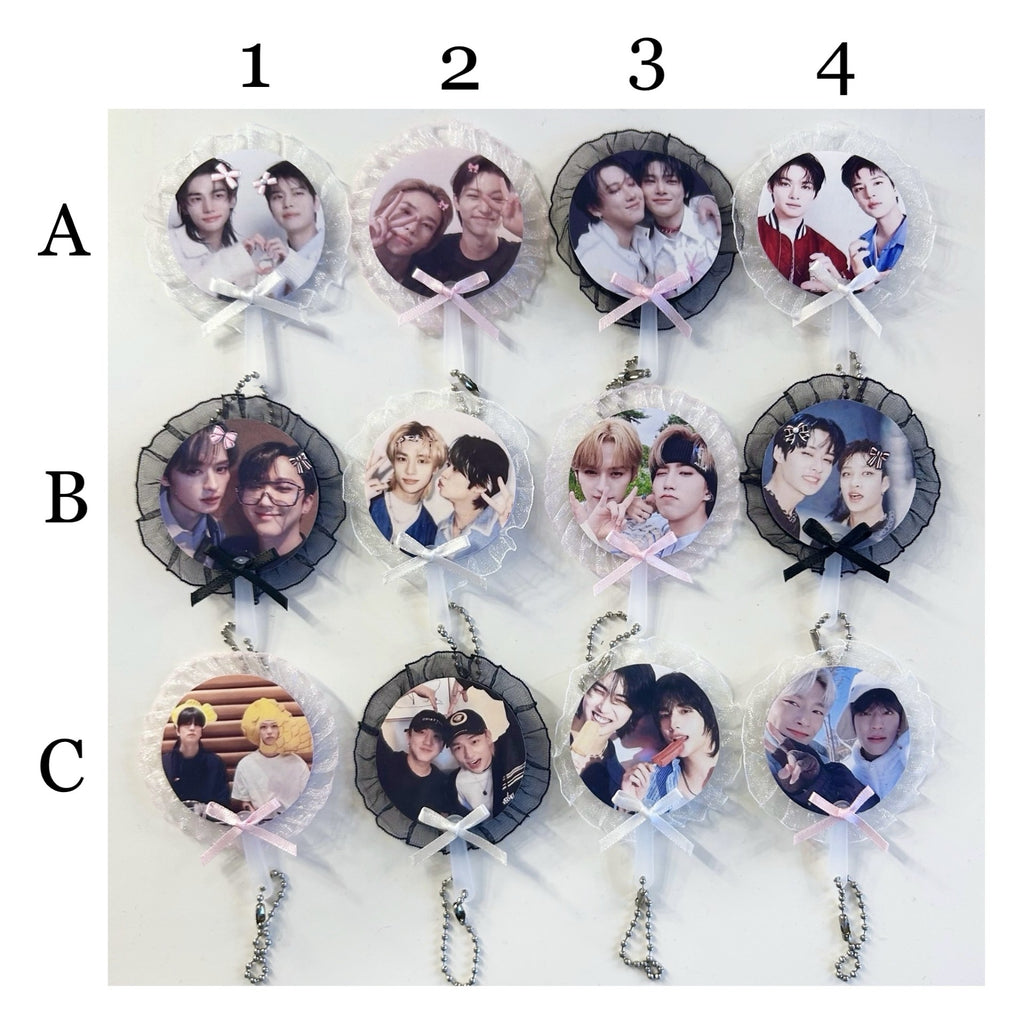 stray kids unit mini picket keychains!
